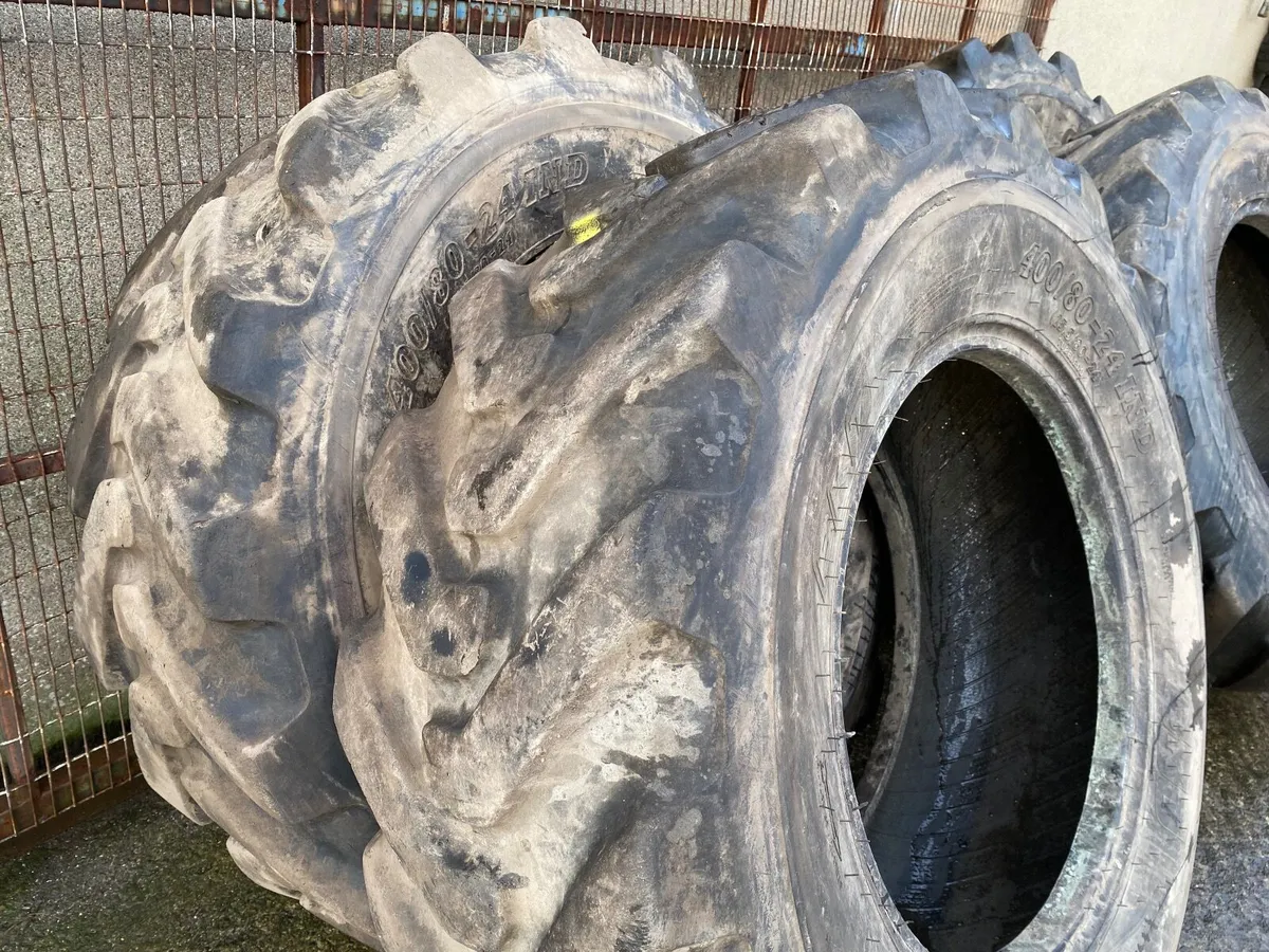 TELEHANDLER SHOVEL TYRES15.5/80X24(400/80x24)20PLY - Image 4