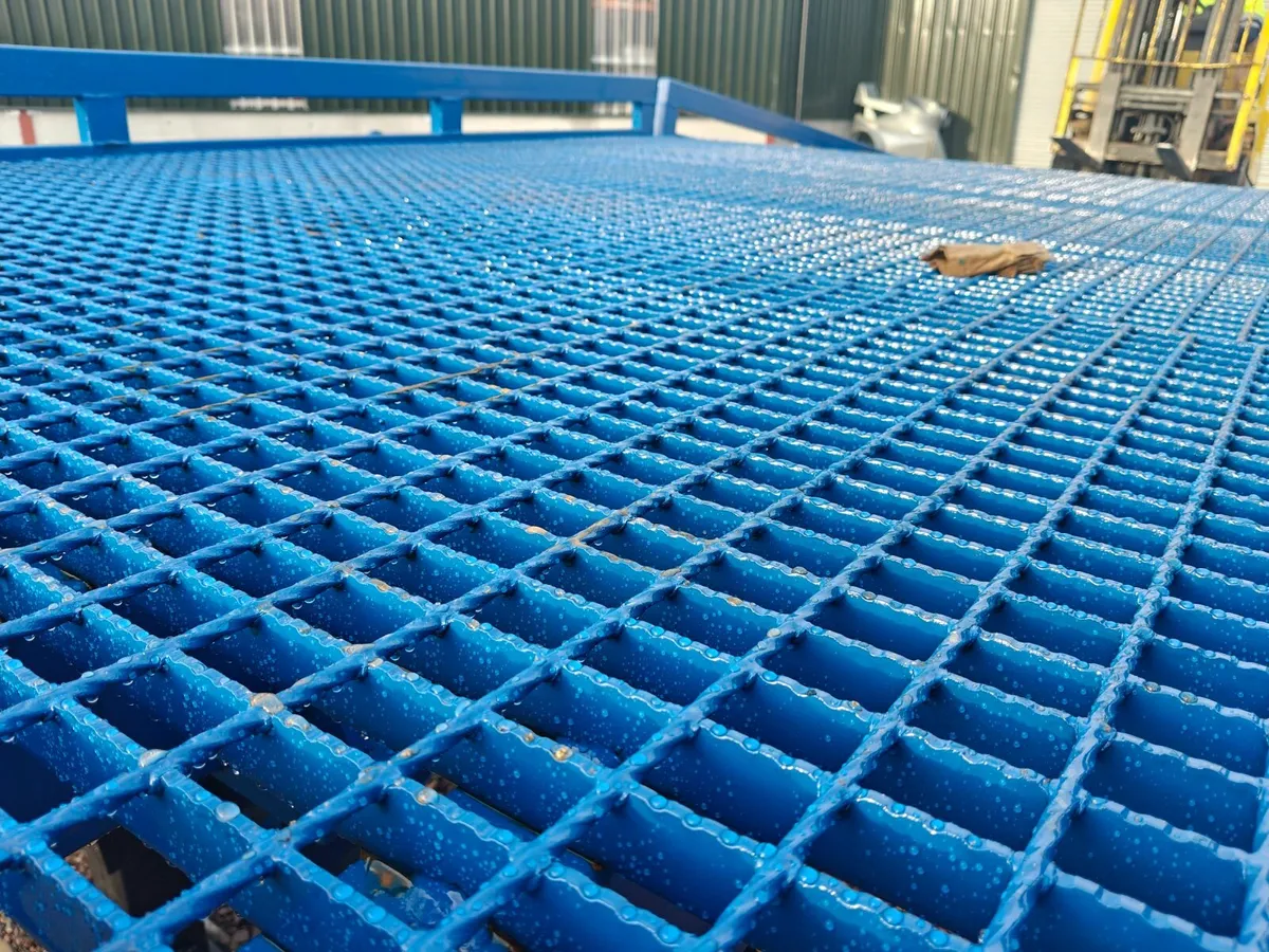 Container Loading / Unloading  Ramp - Image 4