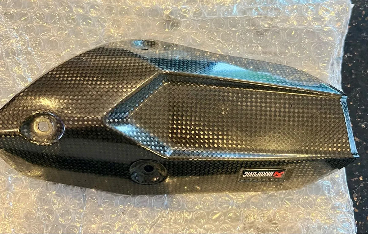 AKRAPOVIC EXHAUST CARBON BLACK - Image 4