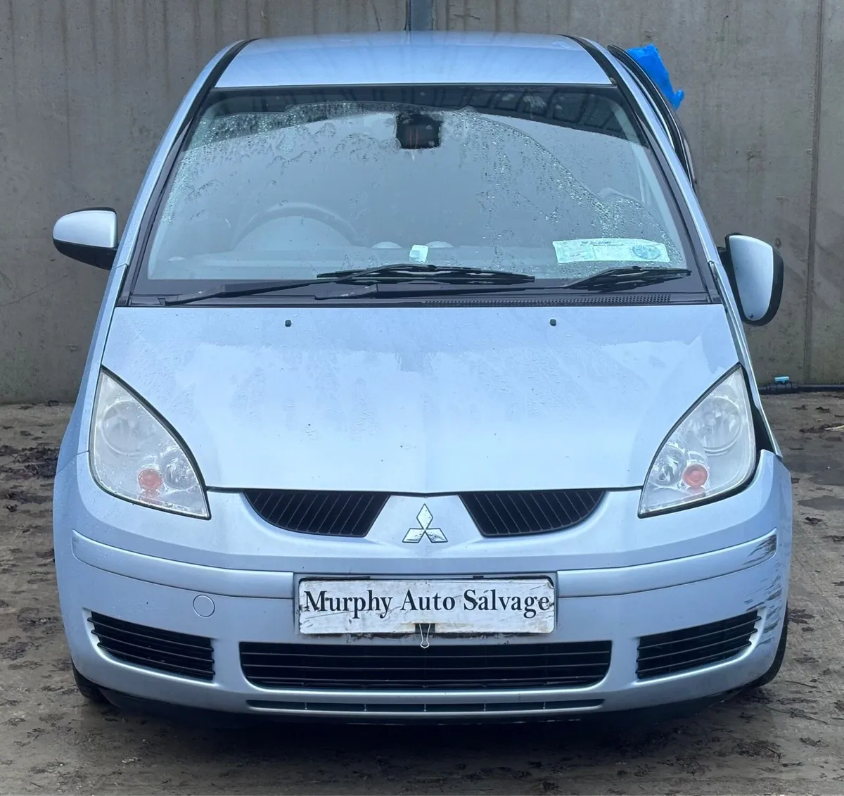 2007 Mitsubishi Colt for parts - Image 1