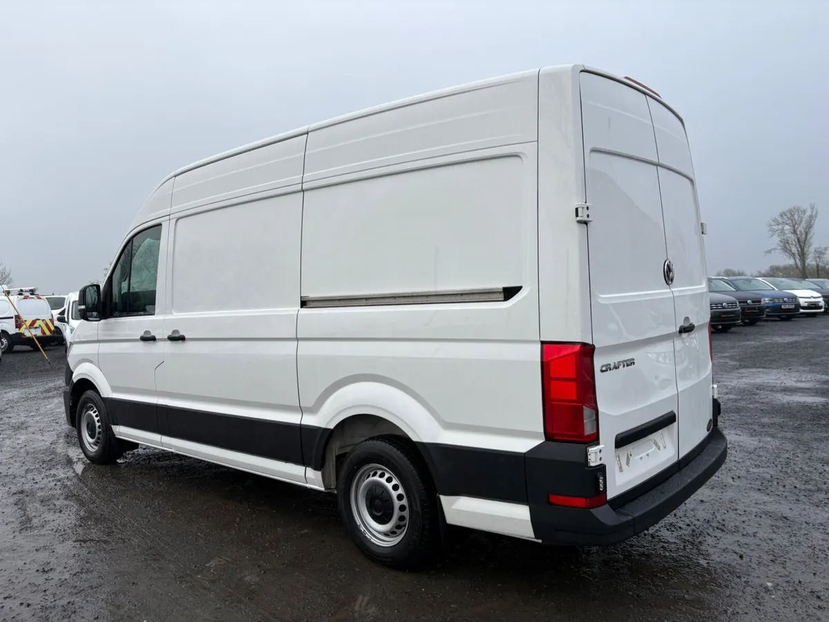 Volkswagen Crafter - Image 4