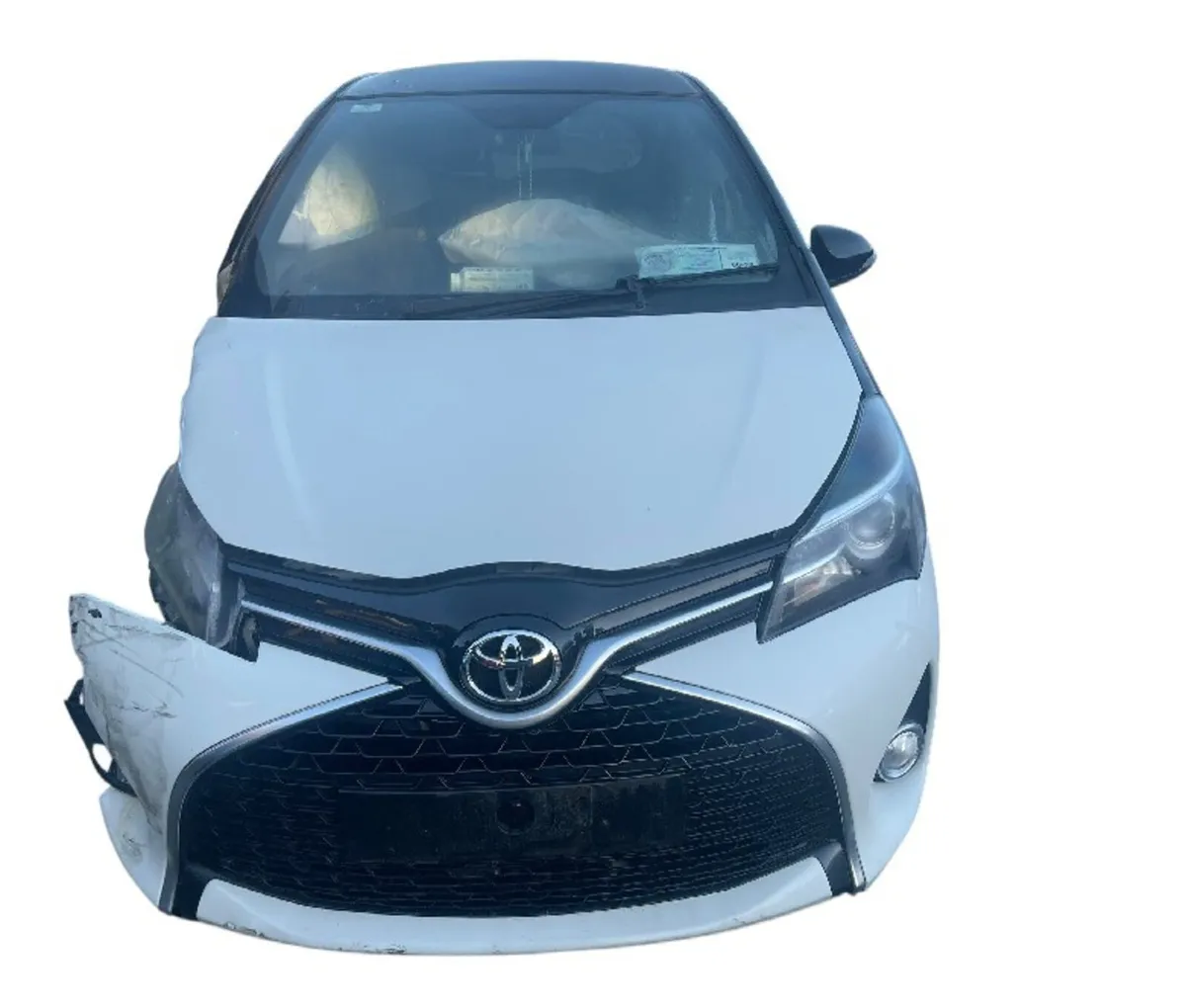 2015 Toyota Yaris for Breaking/Dismantling - Image 2