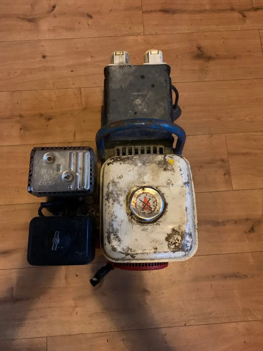 Petrol generator - Image 4