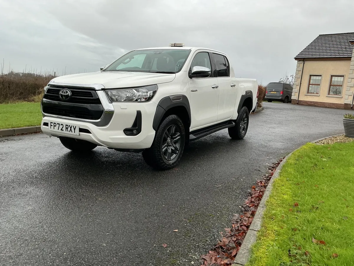 Toyota Hilux 2023 - Image 1