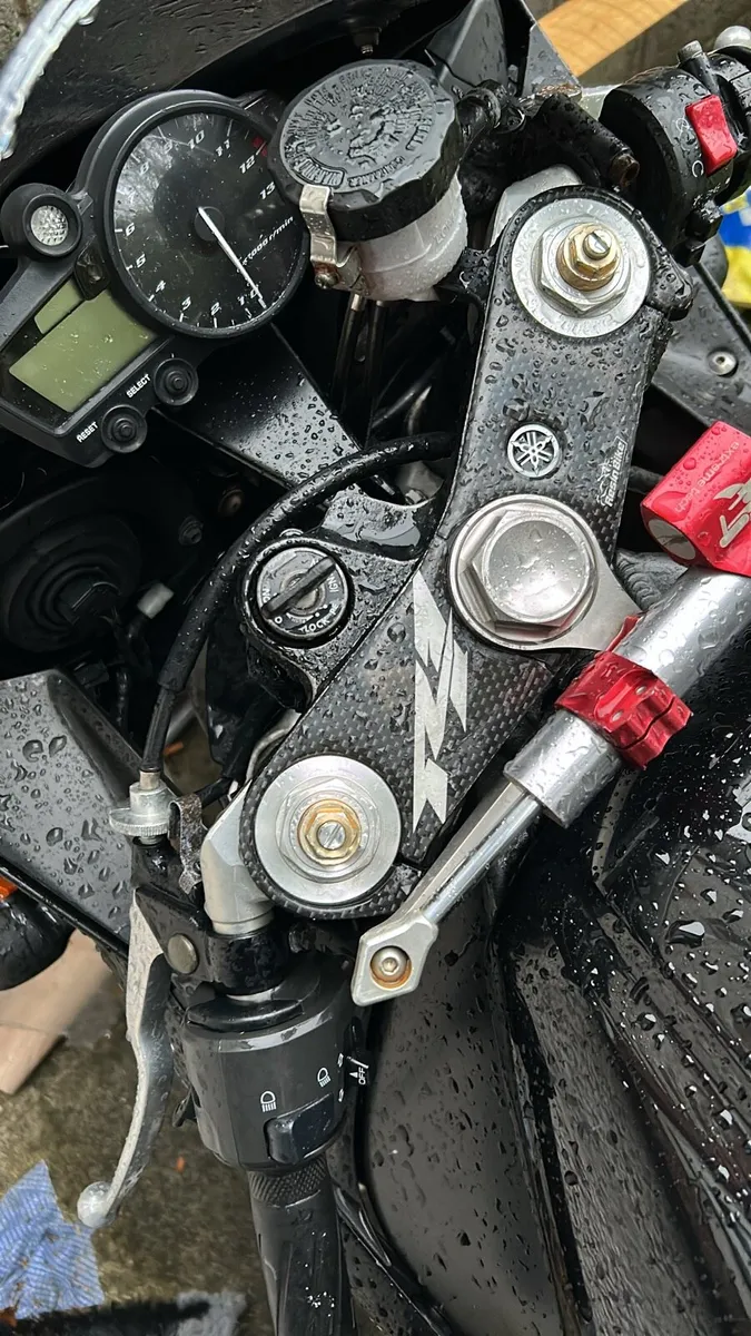 Yamaha YZF R1 - Image 4