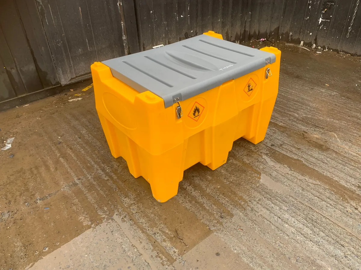 Klamel DTK 480 Plastic Fuel Bowser - Image 1