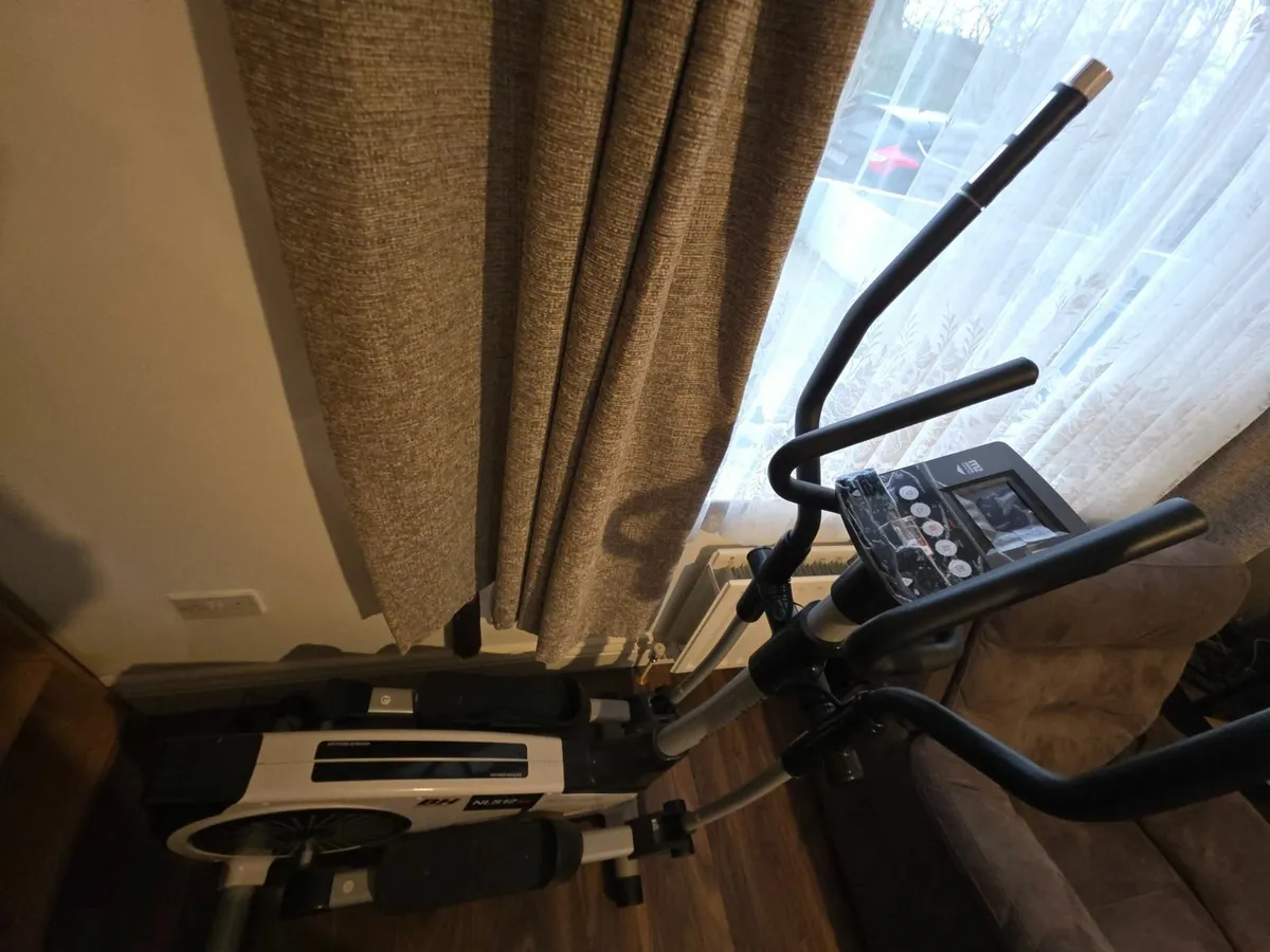Elliptical / Cross Trainer - Image 2