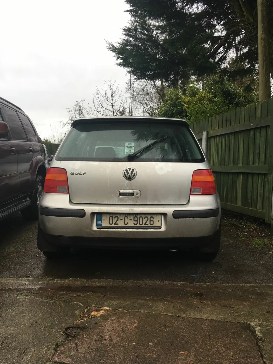 VW Golf 2002 - For Parts - Image 4