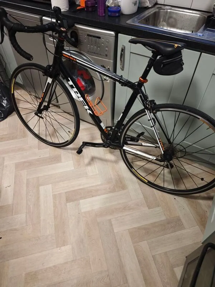 trek one series 1.2 54cm frame quick sale - Image 1