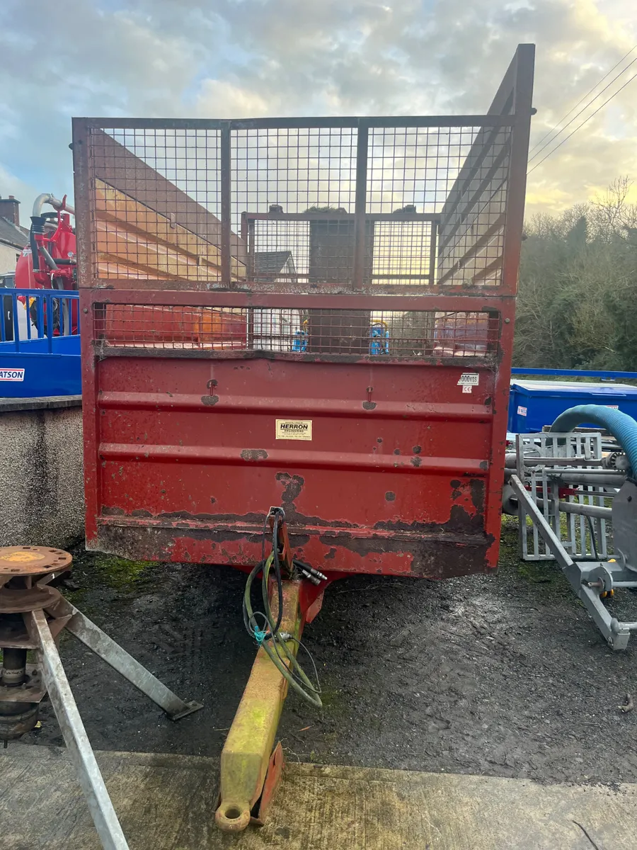 Used Herron 9 Ton Silage Trailer - Image 2