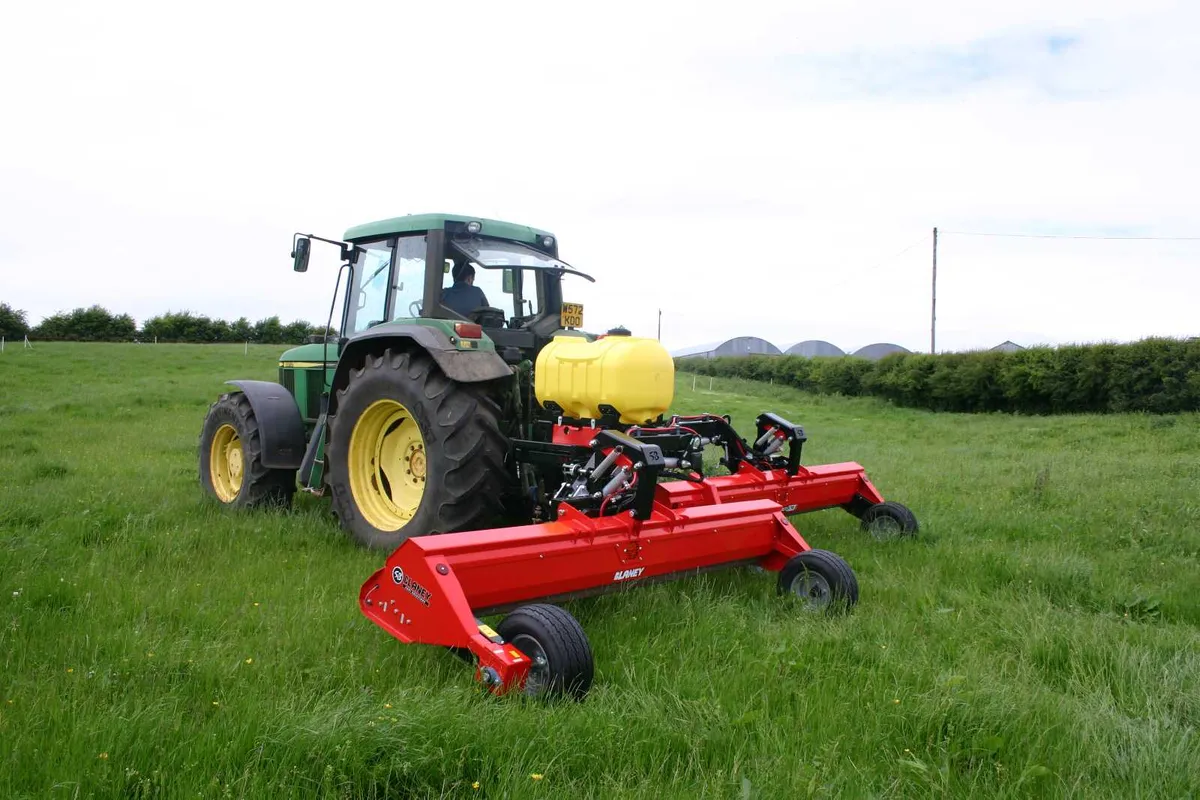 Tractor Mounted Weed Wiper: 2.4m-6.6m - Image 4