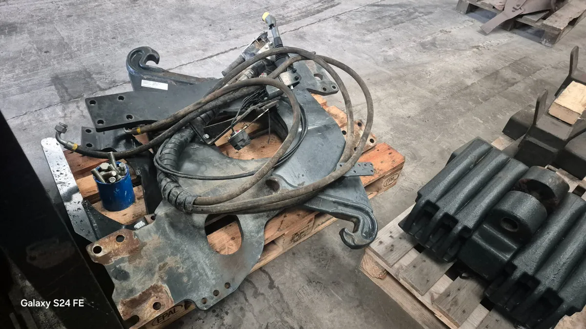 New Holland TL760 loader - Image 3