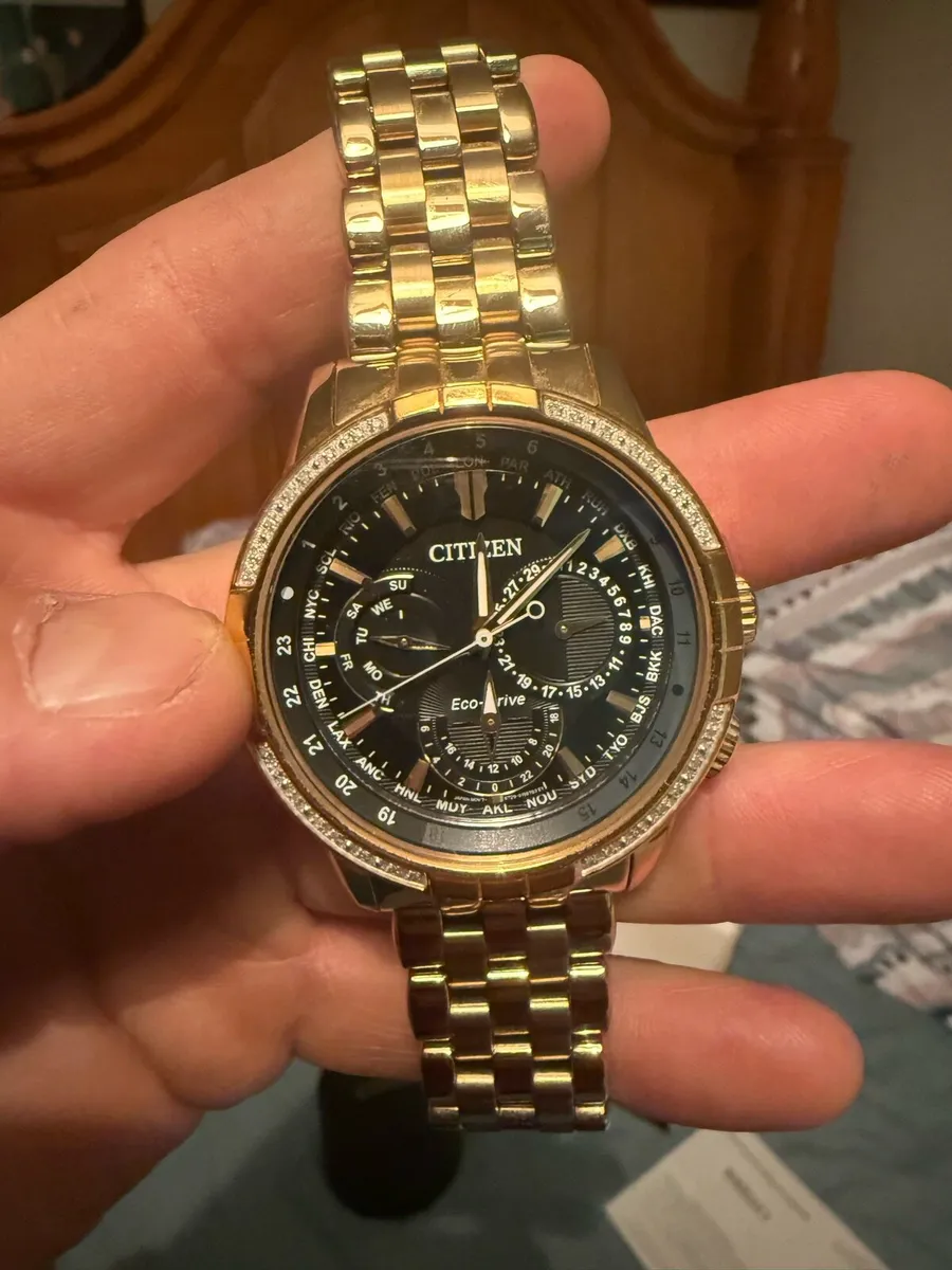 The real deal of gold watches - Image 1