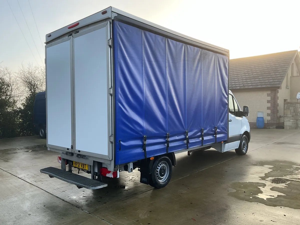 2021 Sprinter box Van half Curtainsider - Image 4
