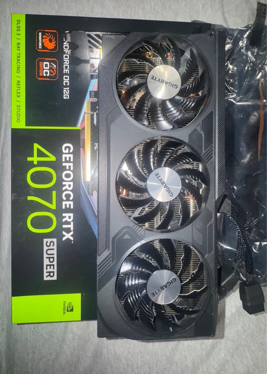 Graphics Card Gigabyte GeForce RTX 4070 Super - Image 1