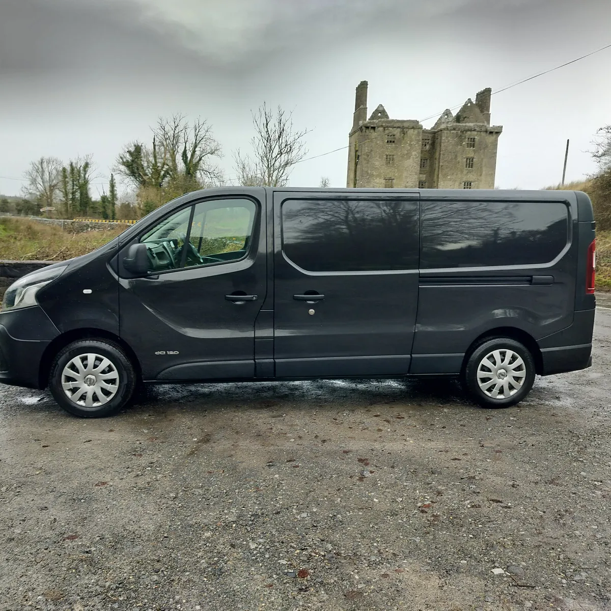 192 Nissan NV300 2019 - Image 2