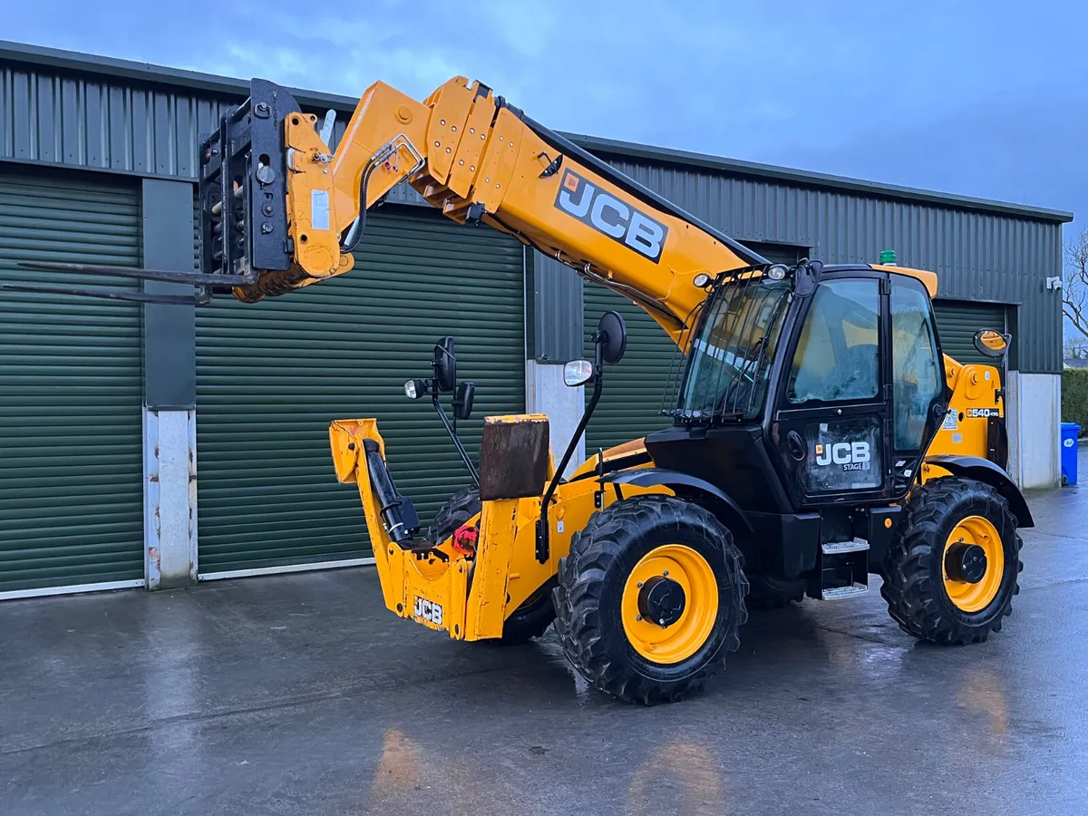 2021 JCB 540-170  (1127)Hours - Image 3