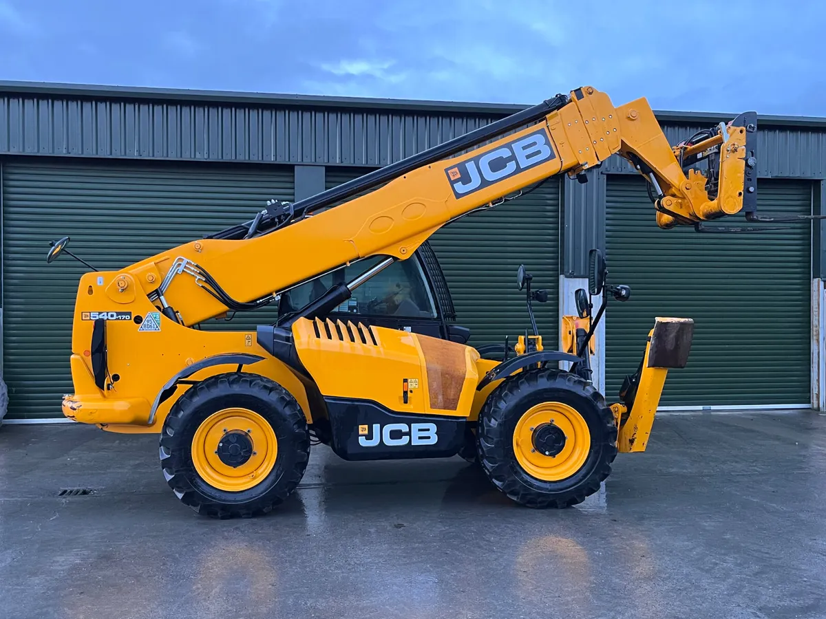 2021 JCB 540-170  (1127)Hours - Image 1