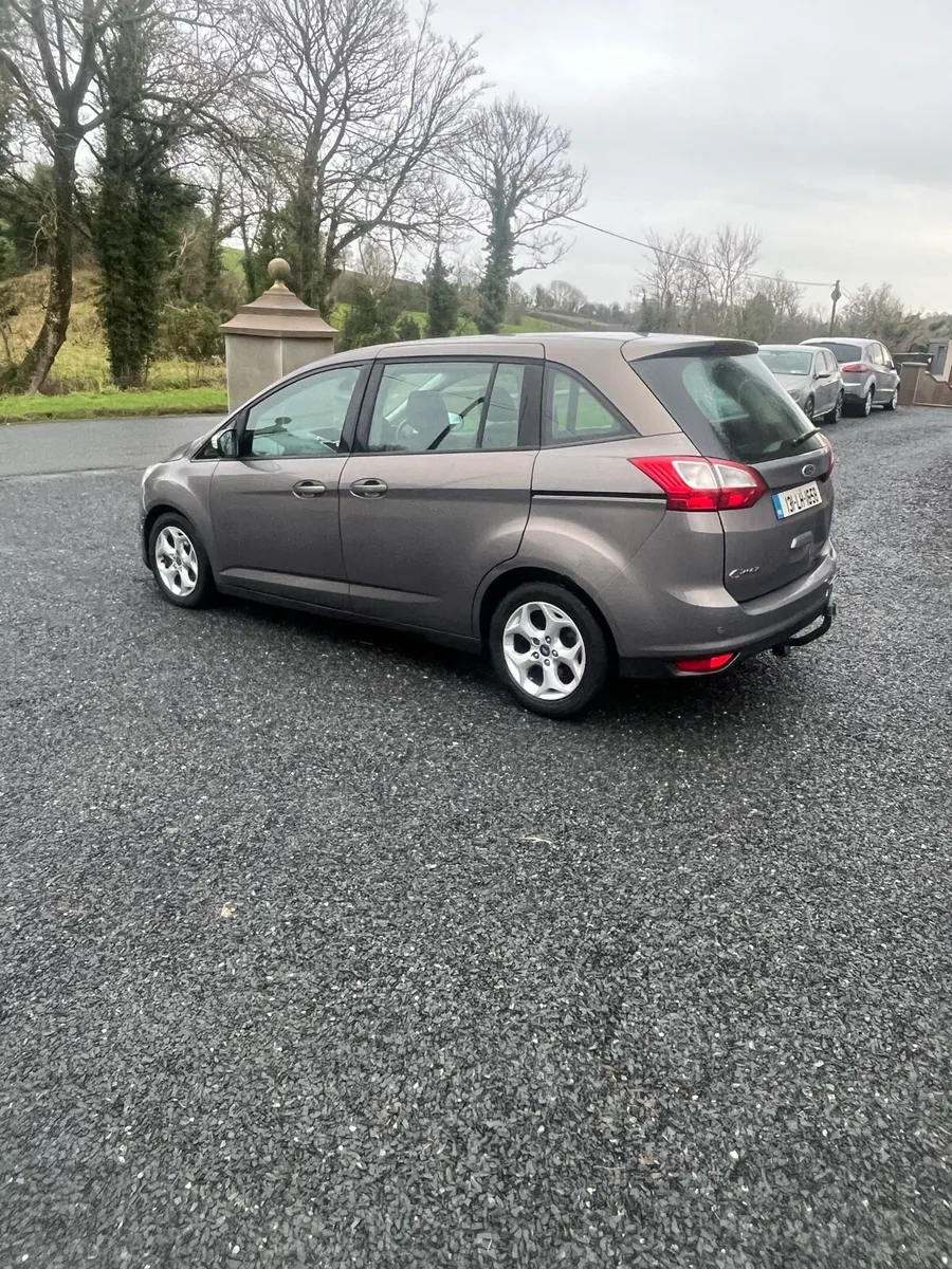131 Ford Grand C-Max 1.6 Zetec - Image 1