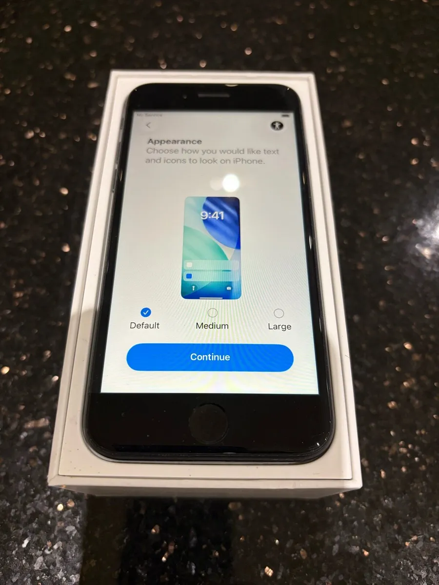 Apple iPhone SE - Image 4