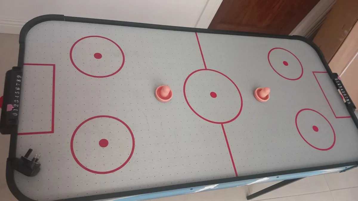 Air Hockey Table - Image 3