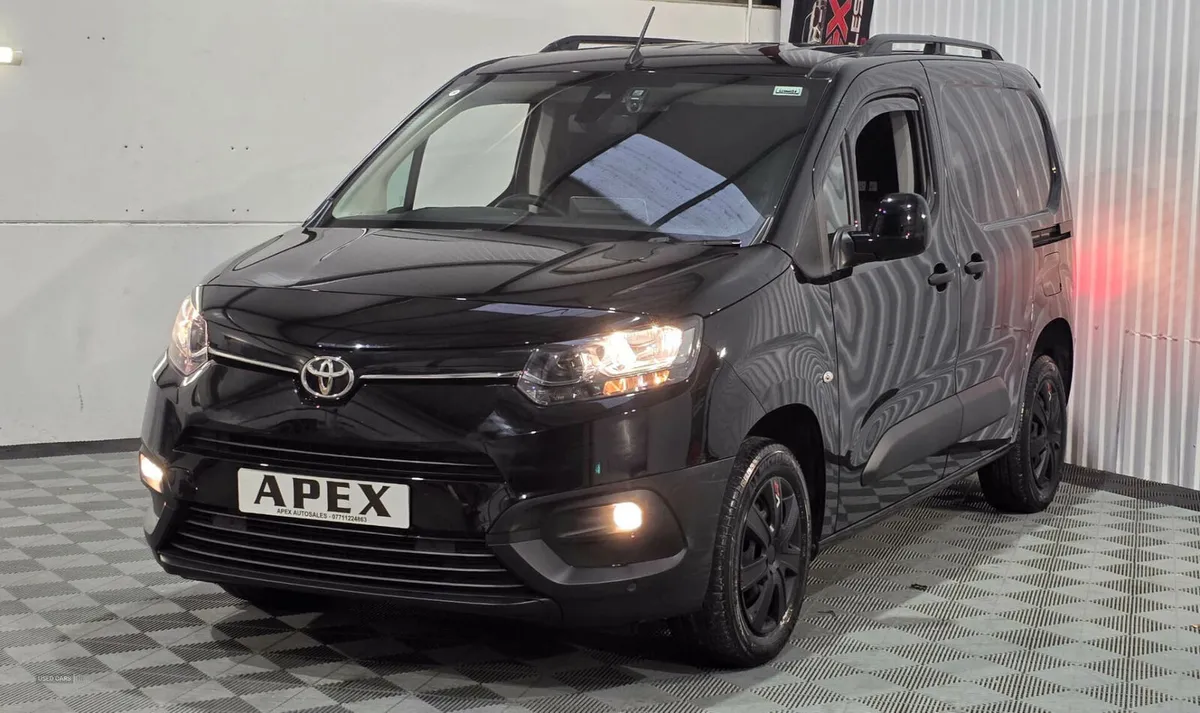 Toyota Proace City L1 DIESEL - Image 2
