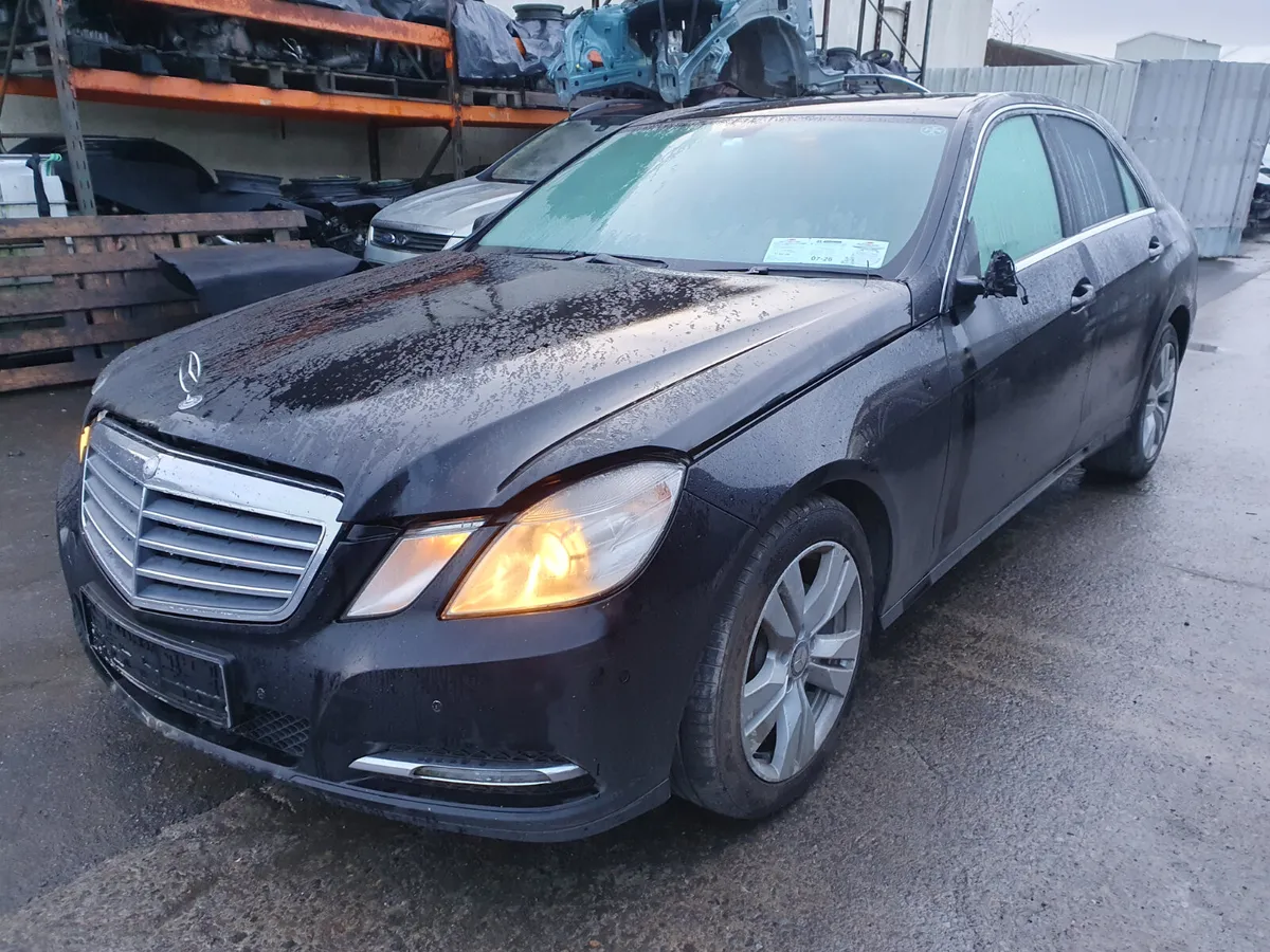 13 MB E-CLASS  2.2 CDI AUTO (651925) FOR BREAKING - Image 2