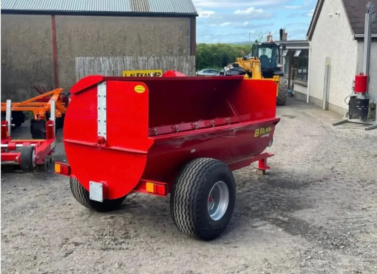 MANURE ROTOSPREADER DUNG SPREADER BELMAC 4.5 - Image 2