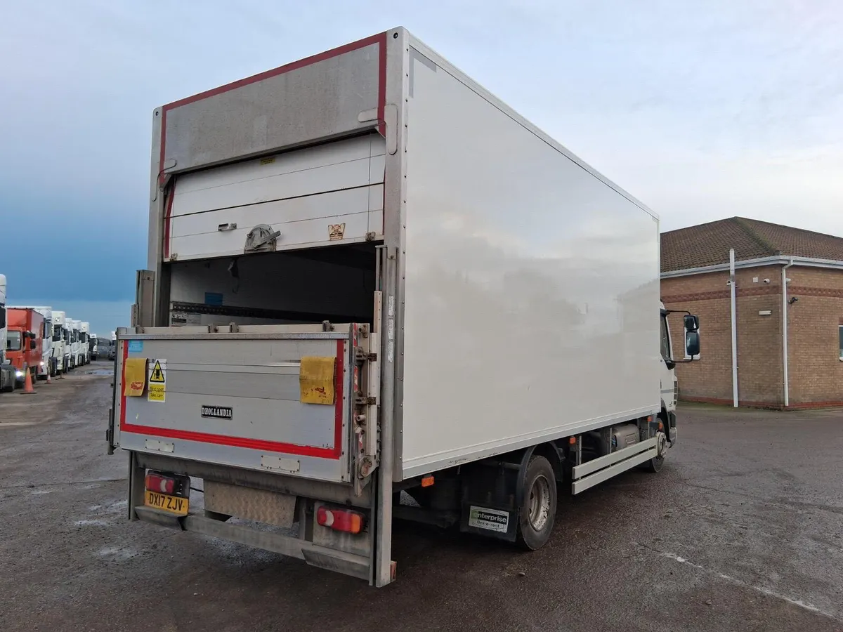2017 daf 45/180 12Ton gross 18F fridge - Image 4