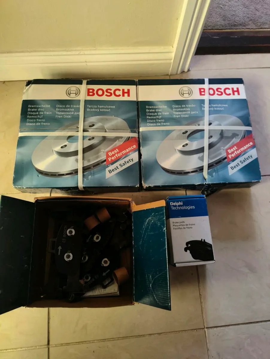 Audi A6 Front Discs and all Pads - Image 2