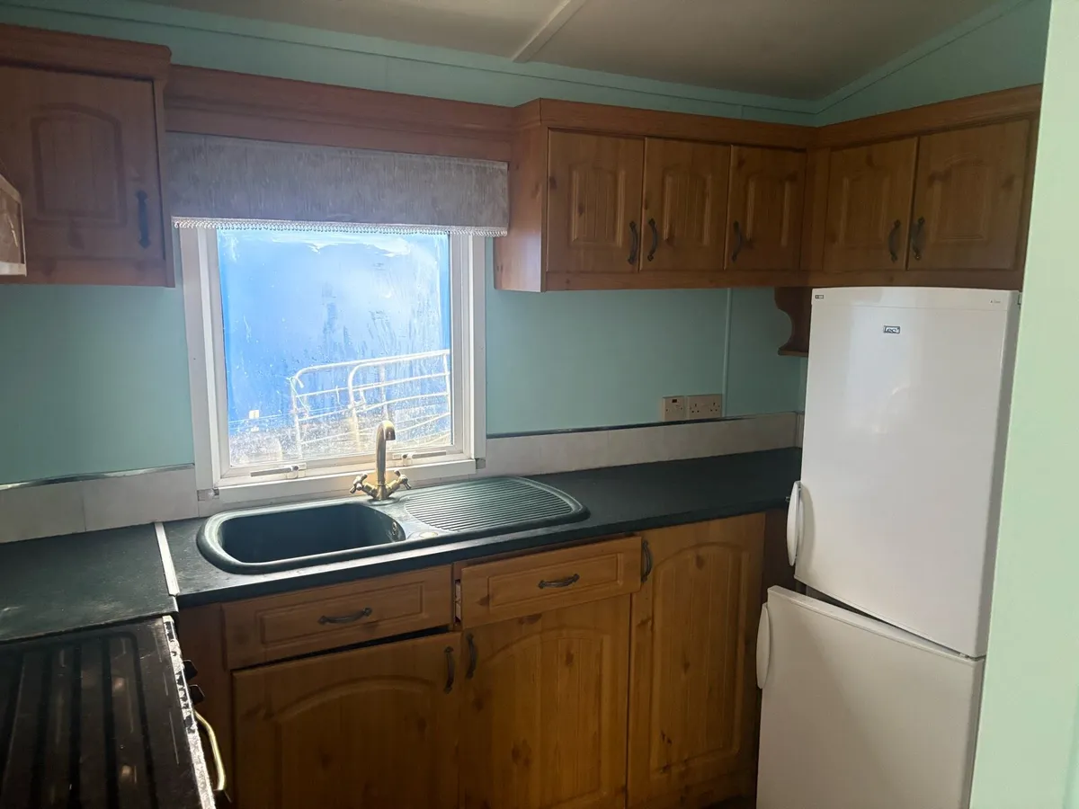 Mobile home double glazed central heated - Image 4