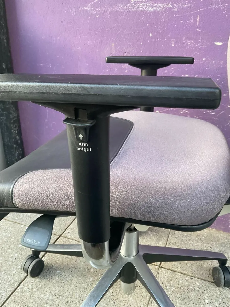 Orangebox X10 executive office chairs - Image 4