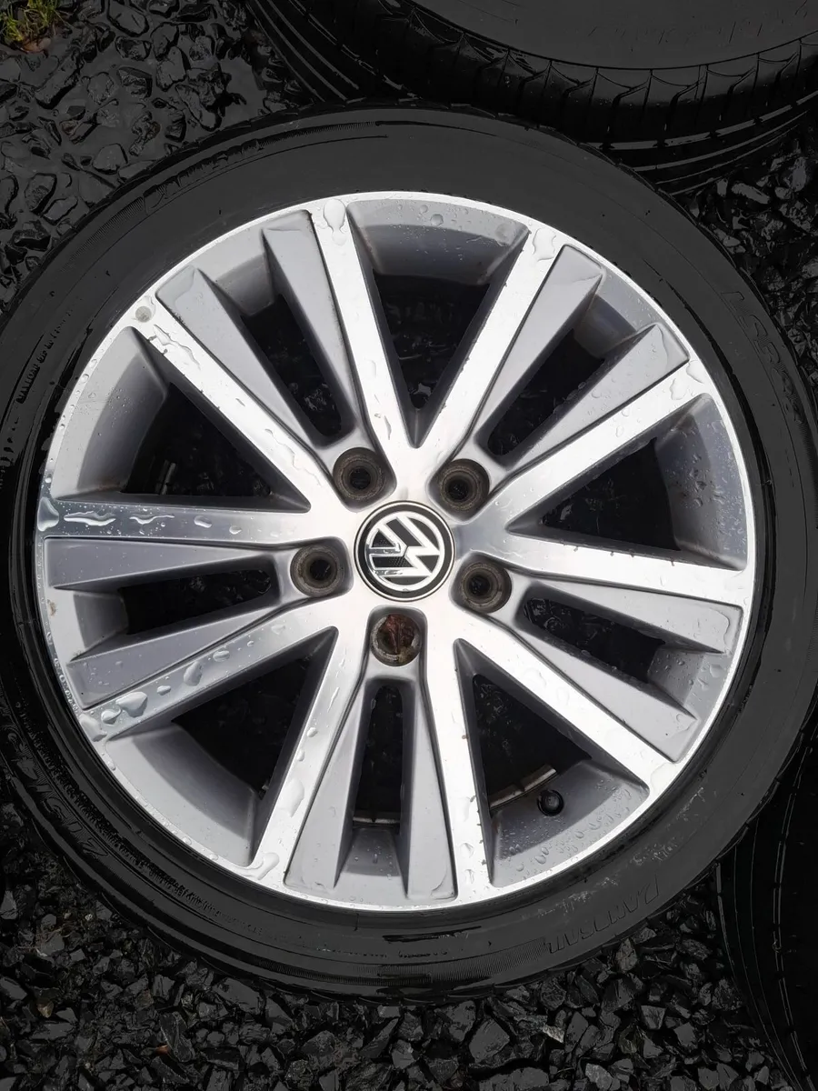 17" Genuine Vw Alloys with tyres - Image 2