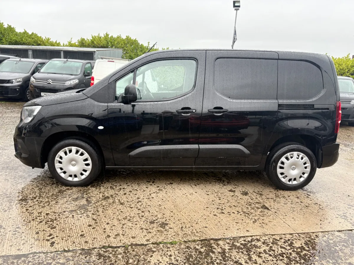 2022 VAUXHALL COMBO 6 SPEED NEW MODEL - Image 4