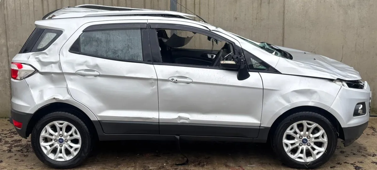 2016 Ford Ecosport for parts - Image 2