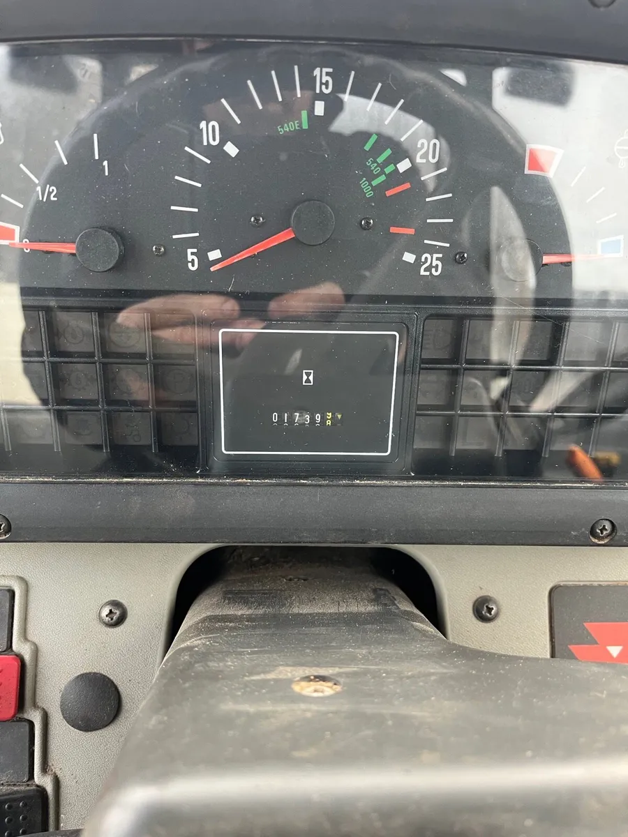 Massey Ferguson tractor - Image 3