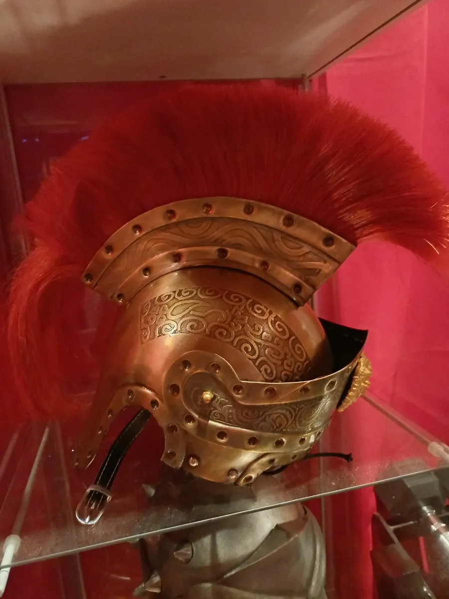 Roman Helmet - Image 4