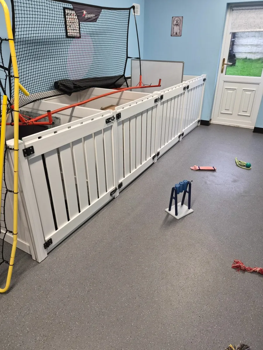 Dog pens and partition fence&gate - Image 2