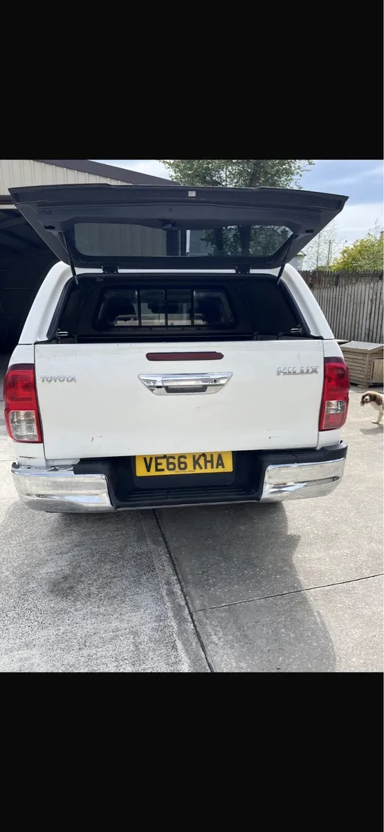Toyota Hilux - Image 4
