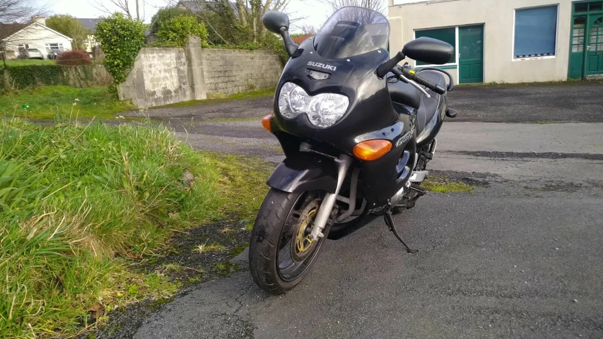 Suzuki GSX750F 2000 - Image 3