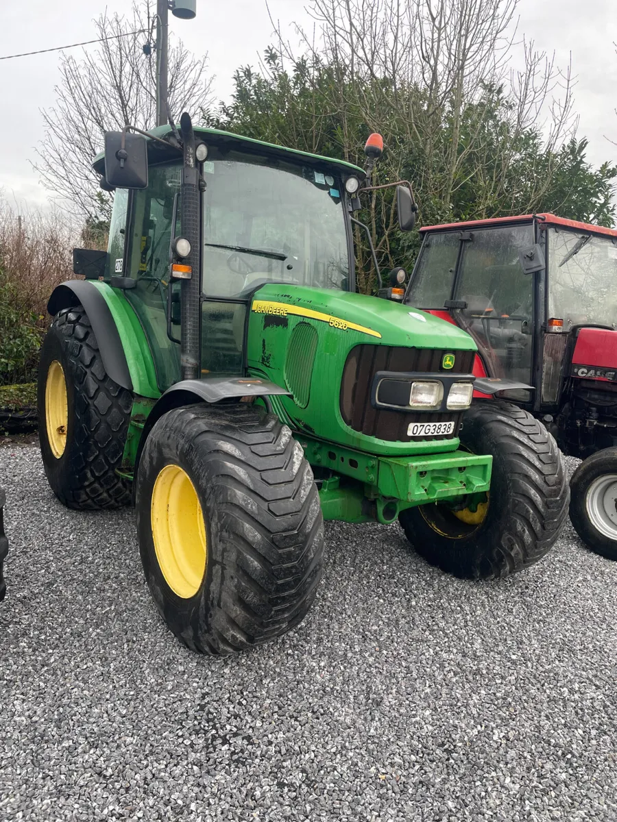 John Deere 5620 - Image 1