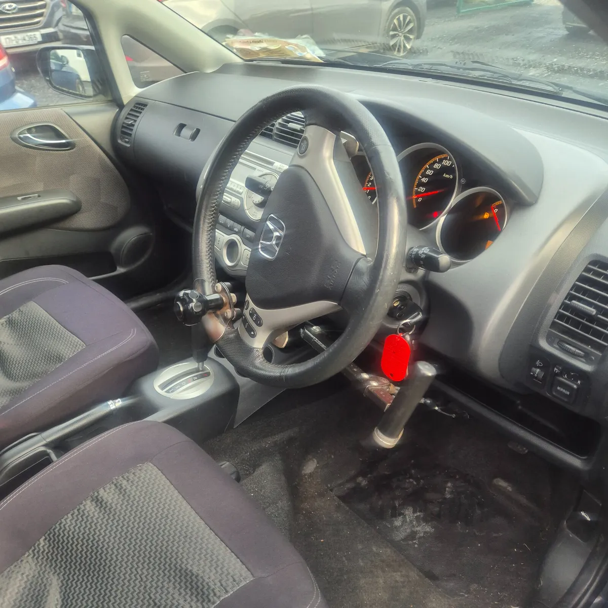 2007 honda jazz automatic wheelchair accessible - Image 4