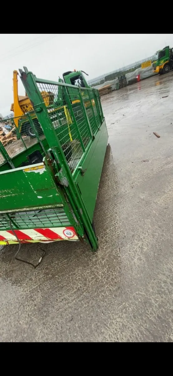 Pick up body for transit - Image 3