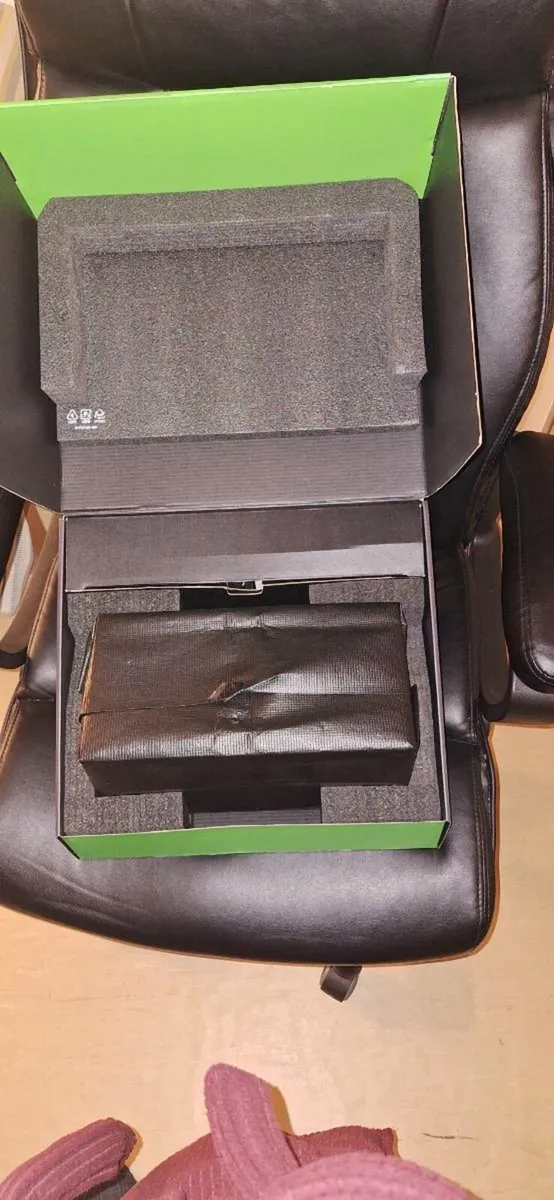 Xbox Series X - Image 1