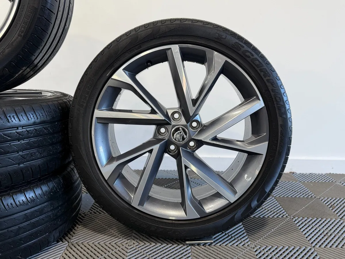 20” GENUINE SKODA ALLOYS - Image 3