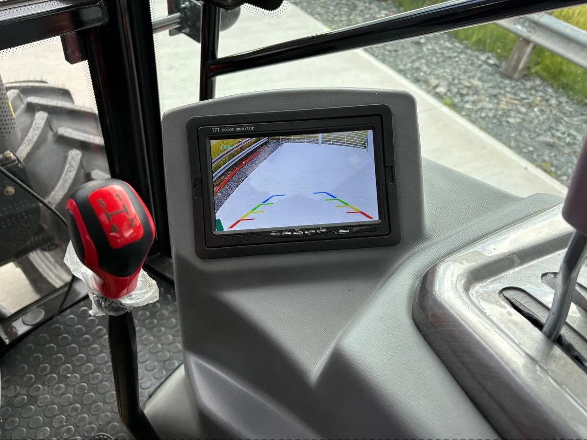 RJK 104 tractor - Image 3