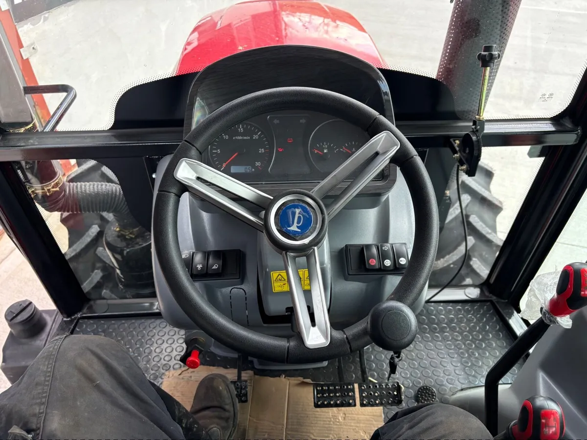 RJK 104 tractor - Image 4