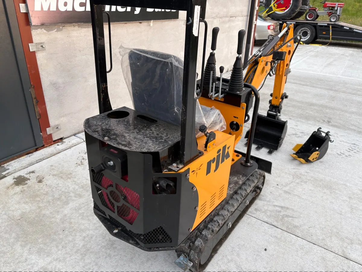 .8 RJK  micro digger - Image 4