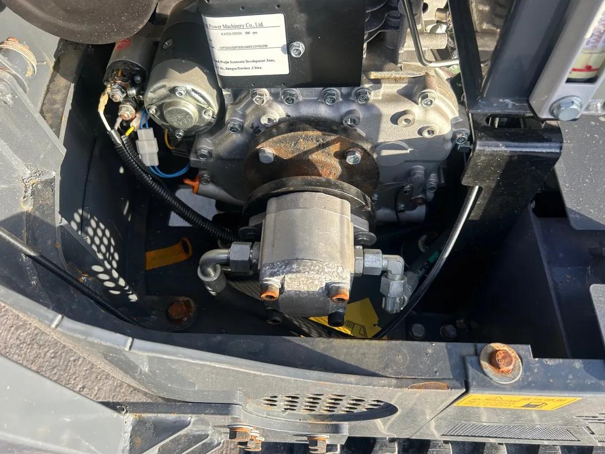 RJK 1.2 mini digger - Image 4