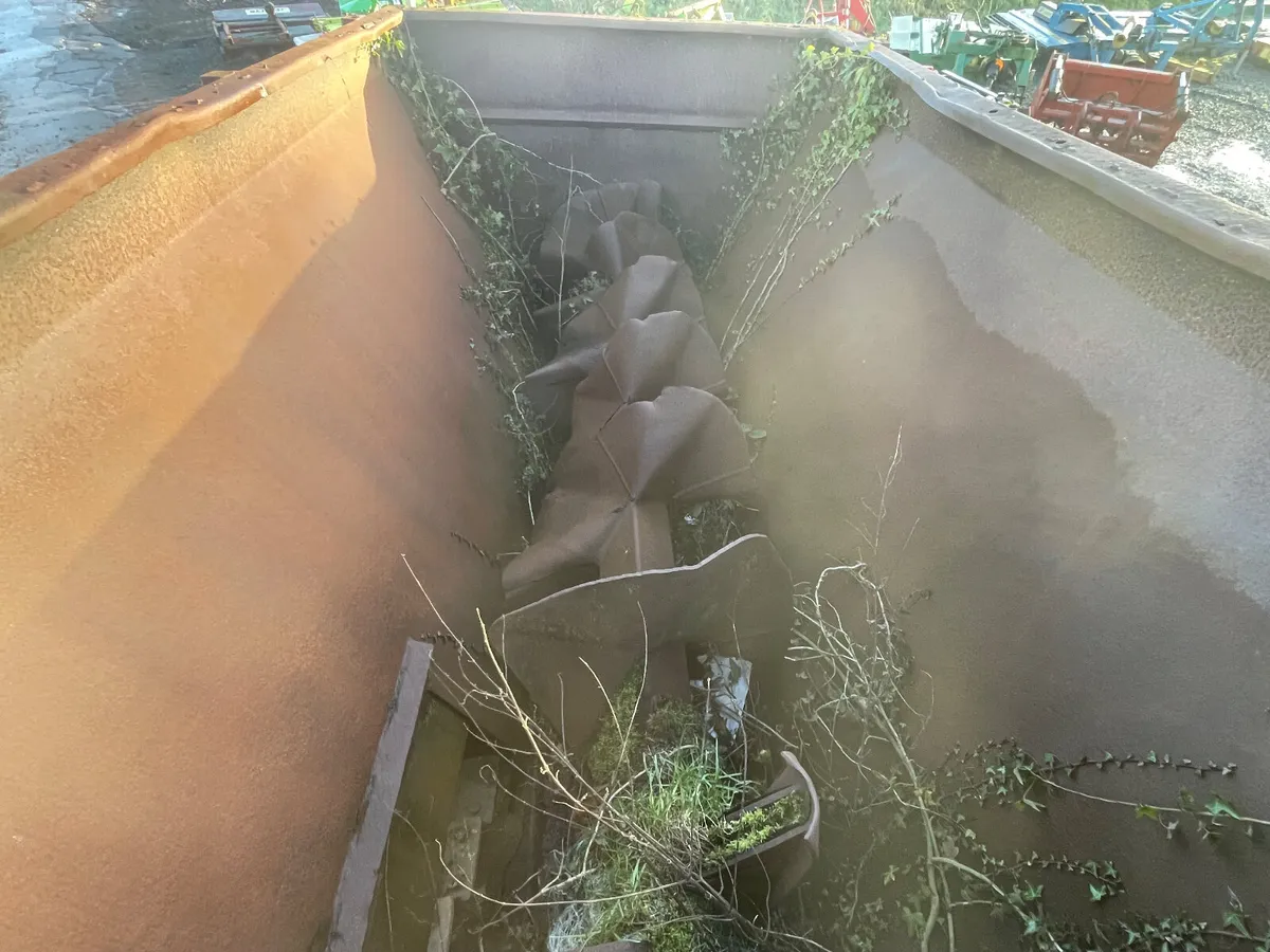 Dowdeswell  multispread muck spreader - Image 3